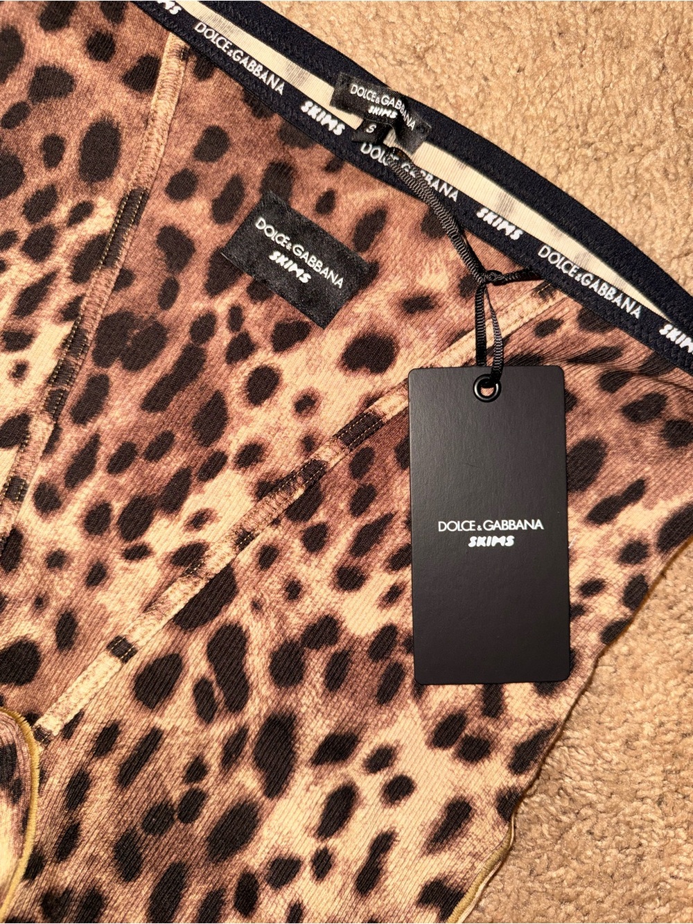 NWT Skims X Dolce & Gabbana Bundle (body con dress & women’s boxers) SIZE SMALL - Picture 3 of 7
